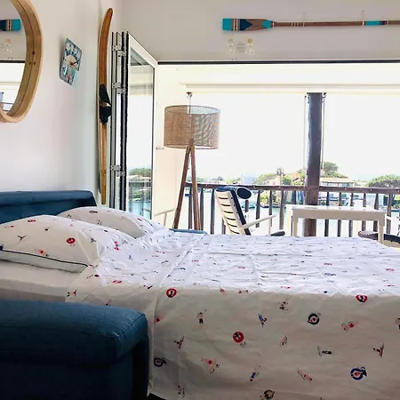 Le Petit Mouillage, A 100 M De La * Grimaud