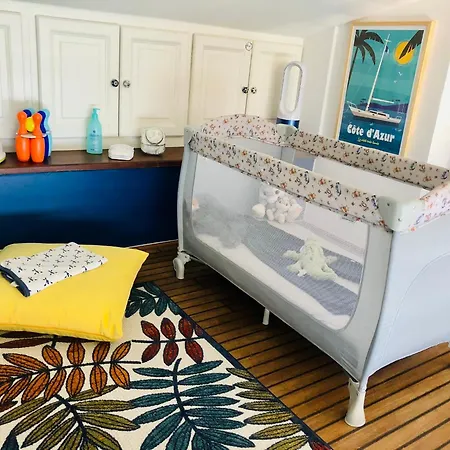 Le Petit Mouillage, A 100 M De La Apartman *