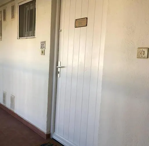 Le Petit Mouillage, A 100 M De La Apartman